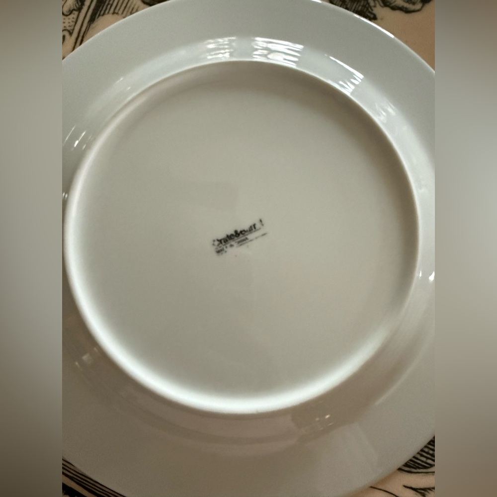 Crate & Barrel White Porcelain Dinner Plates x2 - Picture 4 of 7